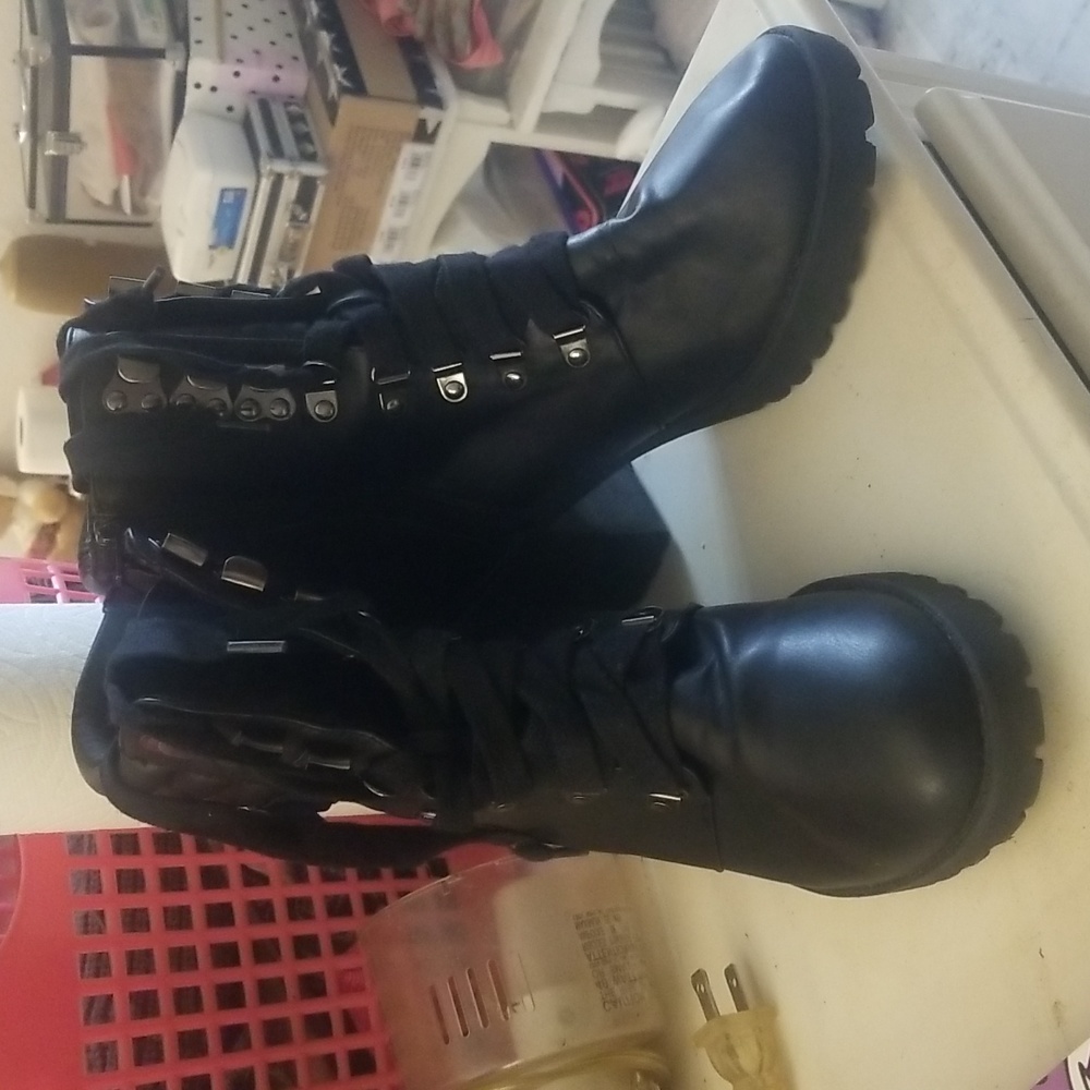 Brand new MIA, black boots, size 7 1/2, leather